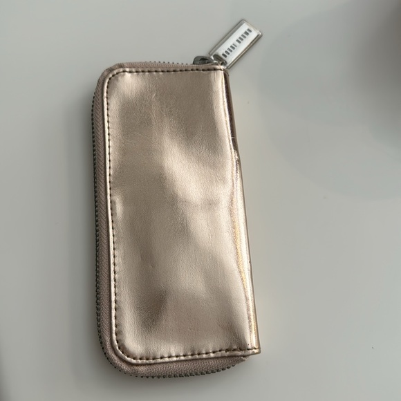 Bobbi Brown gold small brush case - Picture 2 of 9